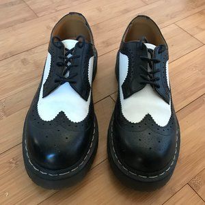 New Dr. Martens 10458 Brogue Oxford Shoes Sz 7 US